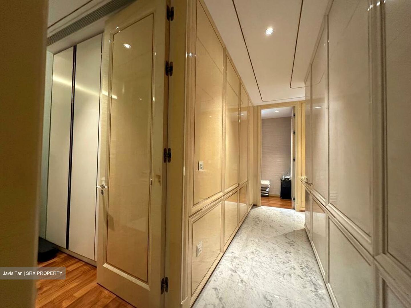 New Futura (D9), Condominium #517150611